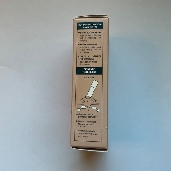 PREQUEL Scar Solutions Silicone Scar Stick - Picture 2 of 5